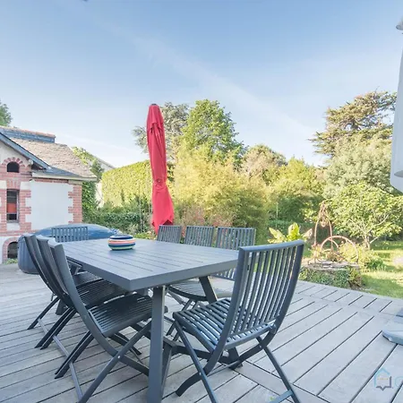 L'oasis - Proche - Wifi - Jardin *