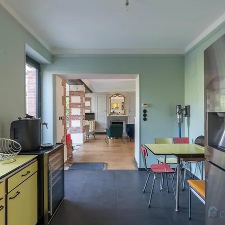 בית נופש L'oasis - Proche - Wifi - Jardin פורניק